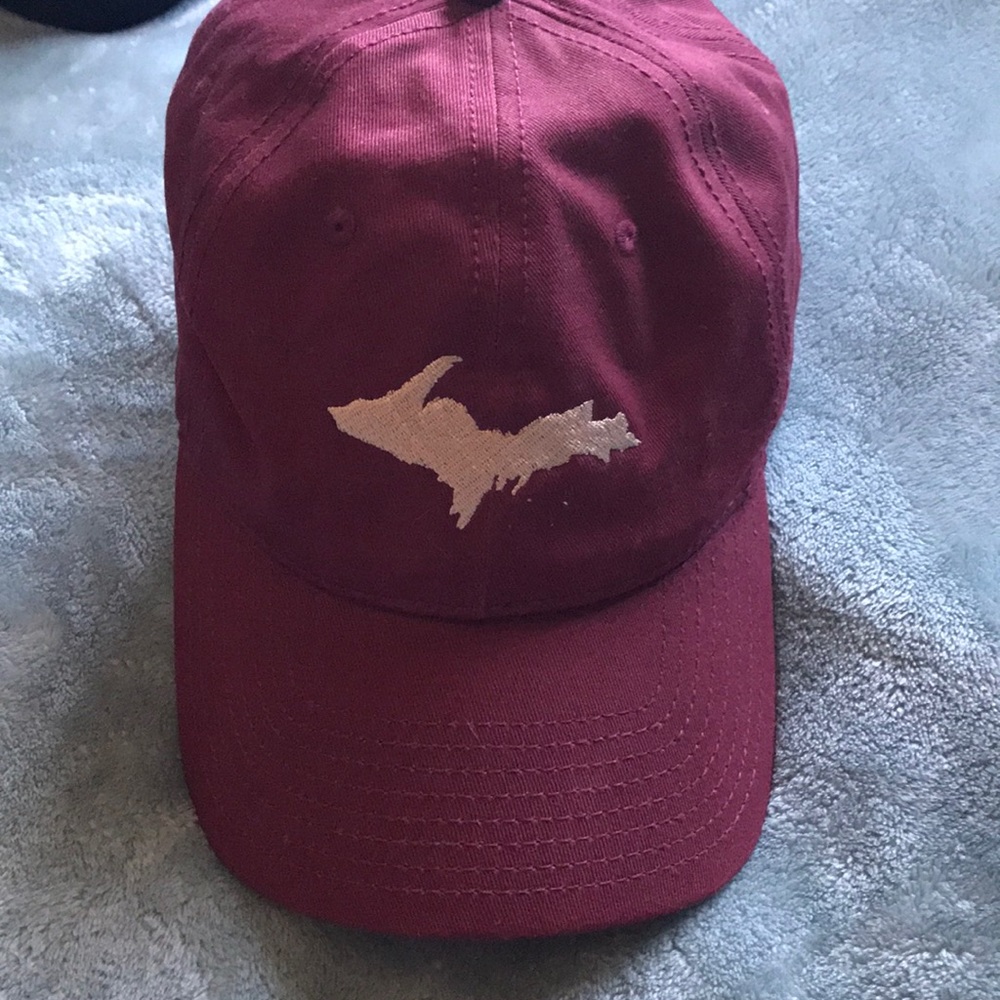Maroon Upper Peninsula hat